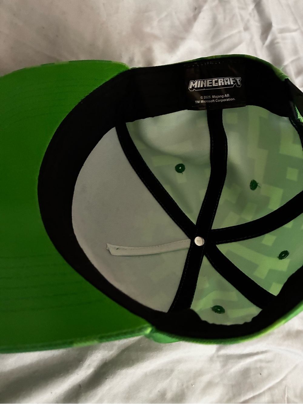Minecraft SnapBack Hat - Picture 3 of 5